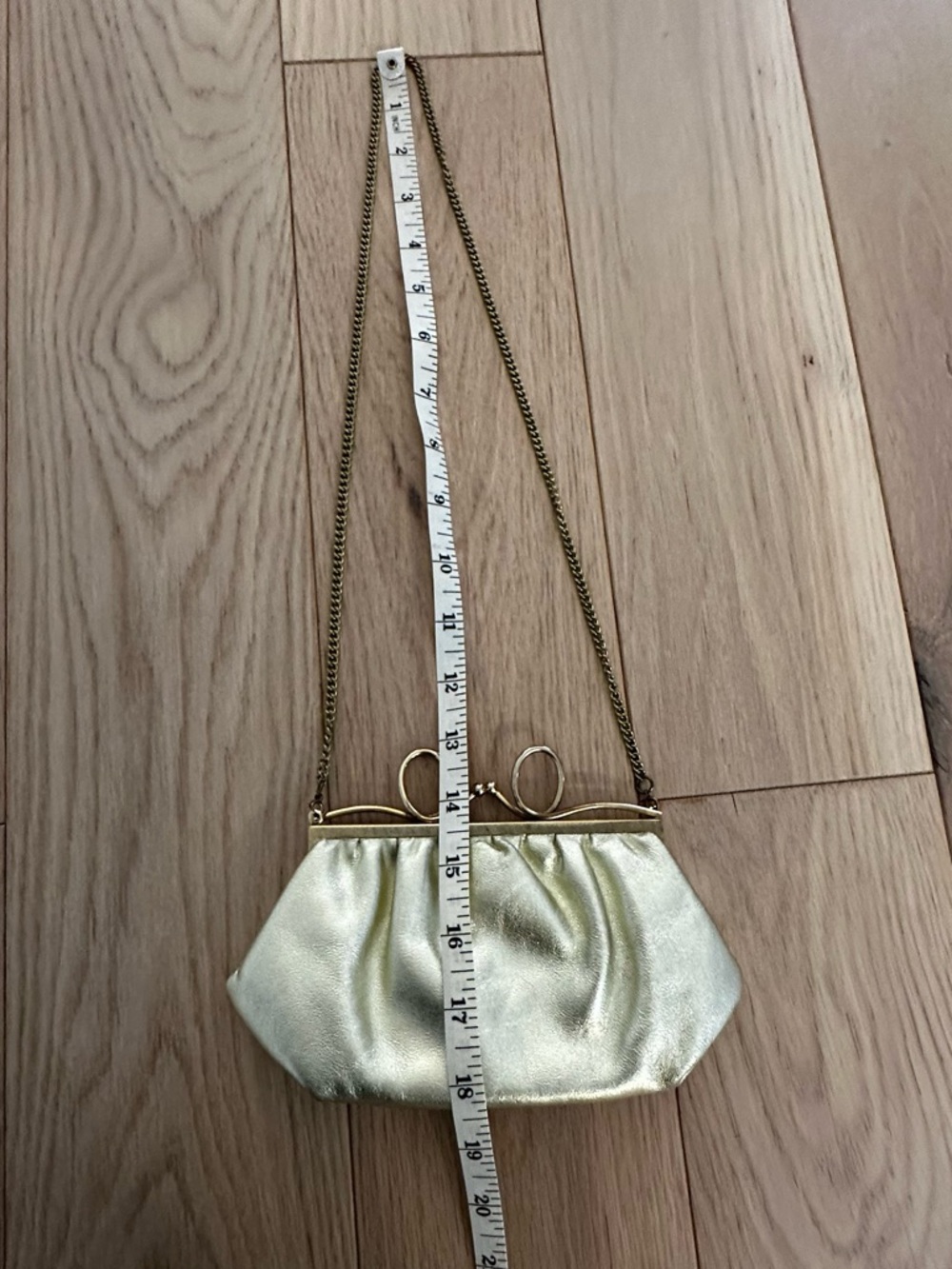 Vintage mini gold leather evening purse - Picture 6 of 16